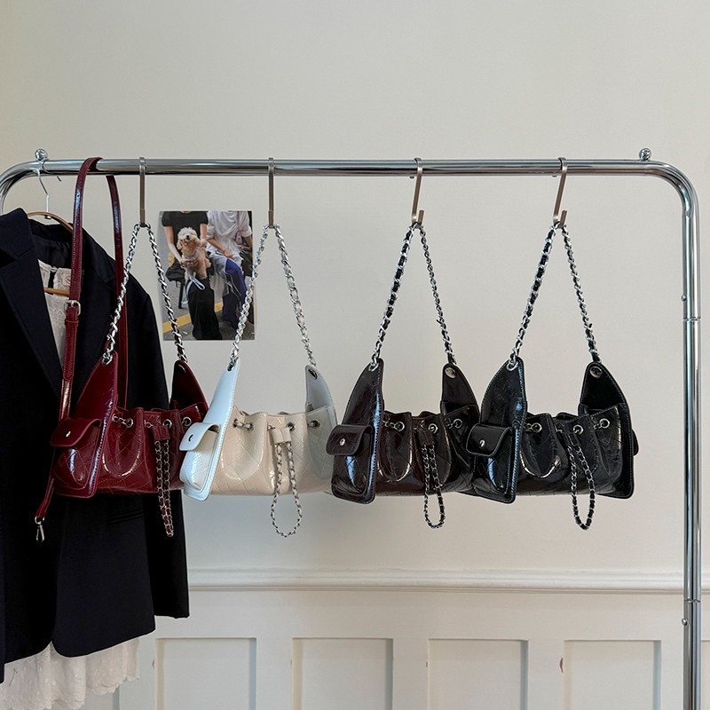 custom-chain-strap-drawstring-bucket-bag-wholesale